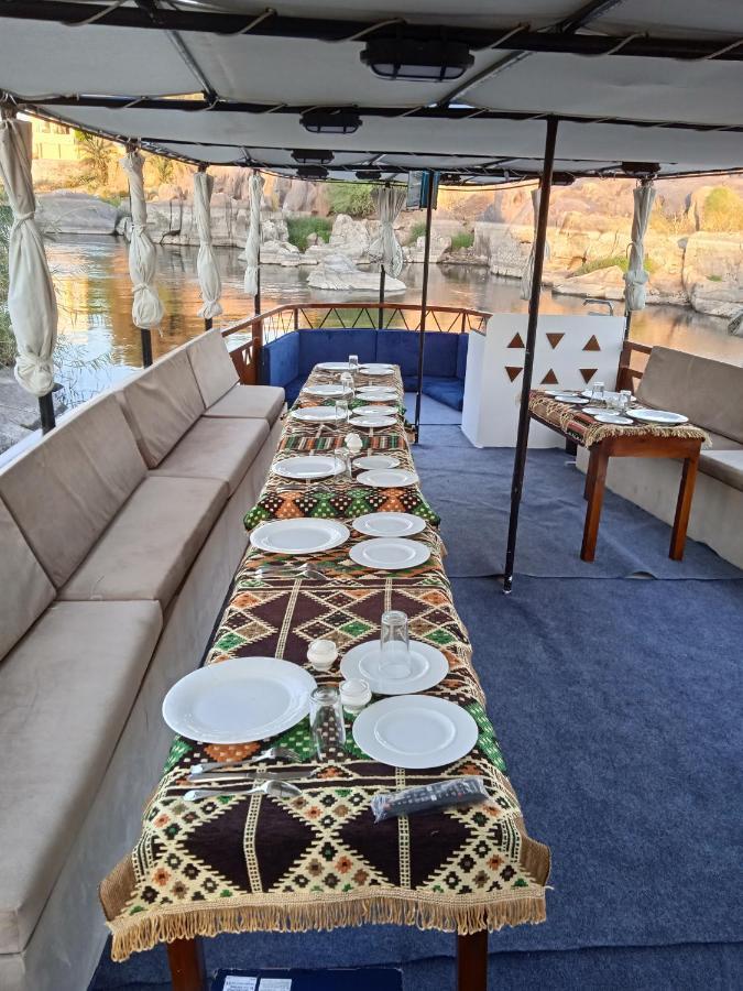Mini nile curise for travel&Rent Zainoba Hotel Assuan Exterior foto